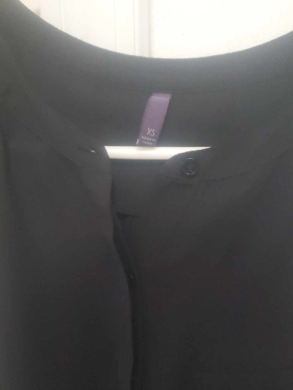 NYDJ Black Sleeveless Keyhole Back Blouse - Picture 2 of 6